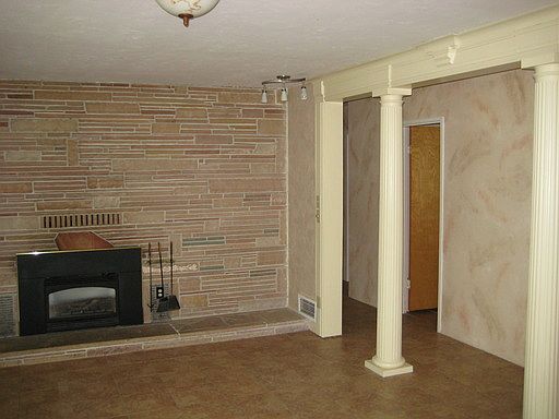 3rd image of 259 N Sonoma St