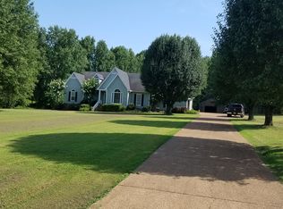 1913 Old Humboldt Rd, Humboldt, TN 38343