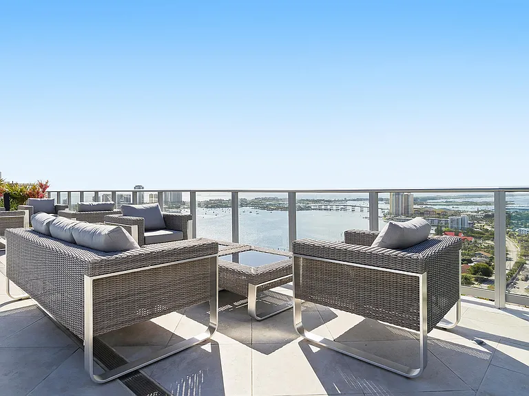 220 Lake Shore Dr #1021 — Photo 39
