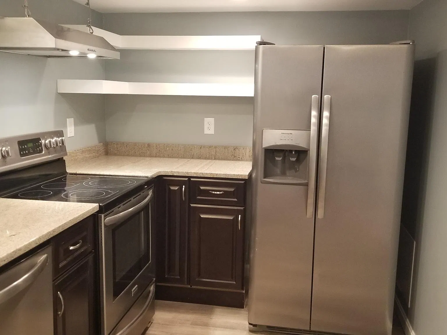 1 bed, 800 sqft, $1,725 — Photo 1