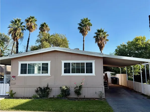 2851 S La Cadena Dr Space 156, Colton, CA 92324
