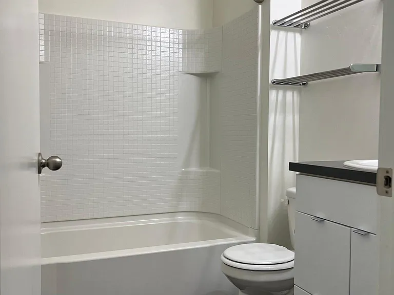 1031 W Soho Dr — Photo 9