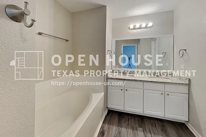 16960 Wren Hill St — Photo 9