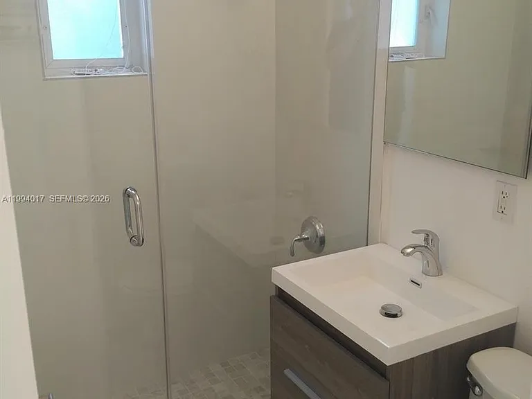 750 Jefferson Ave #7 — Photo 20