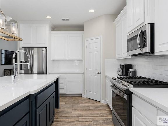 4th image of 6301 Timberline Dr