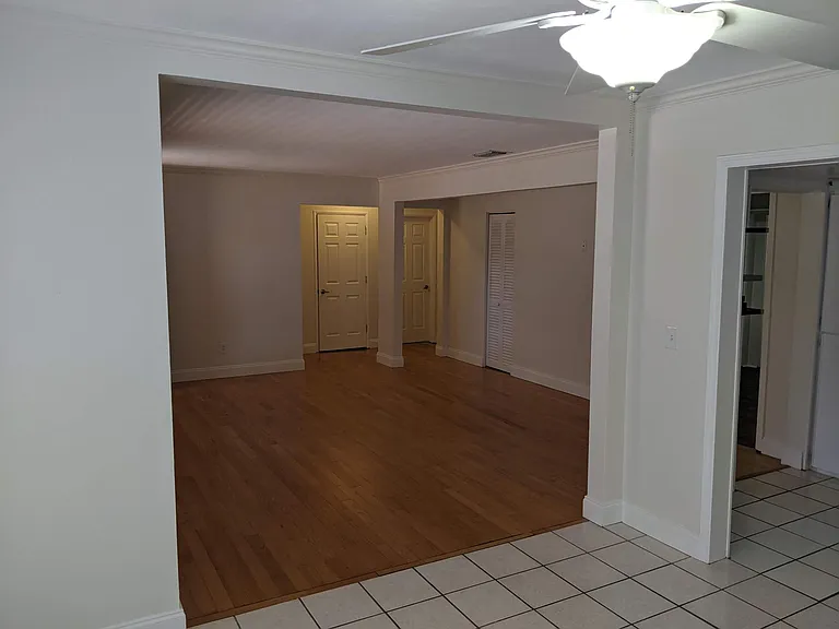 8 S Arcturas Ave — Photo 3