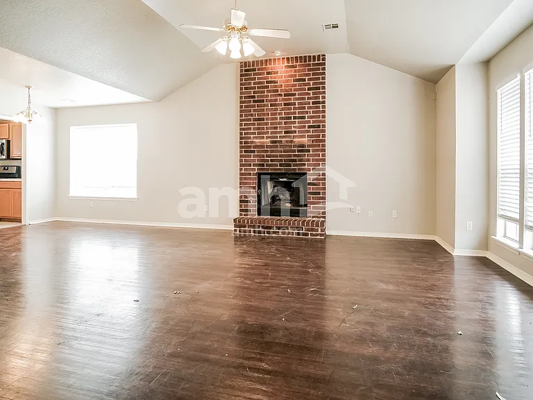 5309 S Redbud Ave — Photo 6