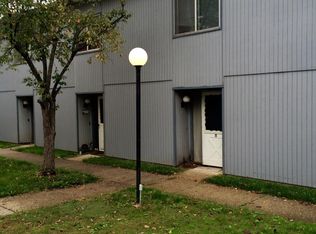 340 Oakwood St, Ravenna, OH 44266