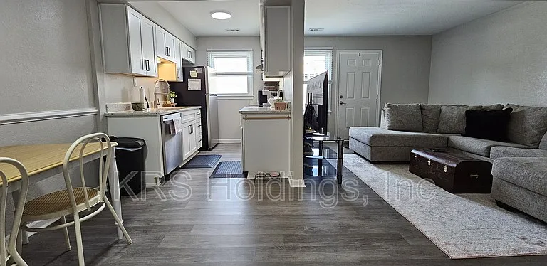 5561 Lynbrook Lndg — Photo 5