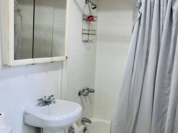 3rd image of 30 Layton Ave APT 3