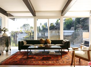 2808 Lambert Dr, Los Angeles, CA 90068