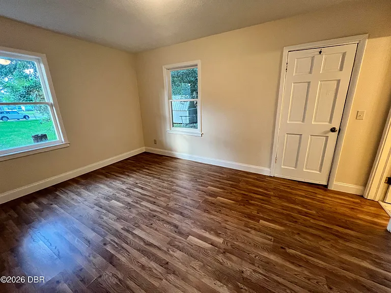 737 Florence St — Photo 5