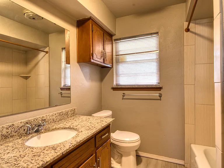 303 Kimberly Ln — Photo 15