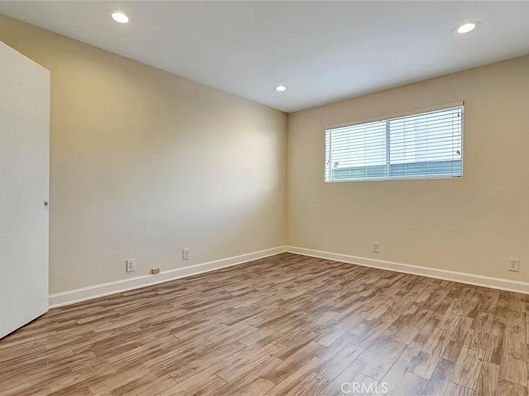 4637 Willis Ave #110 — Photo 22