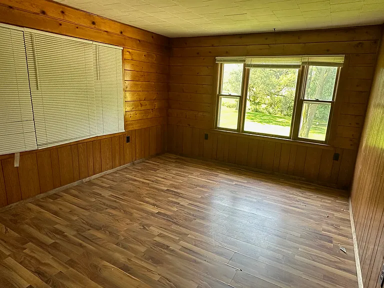 519 Bedford Rd N #C — Photo 3
