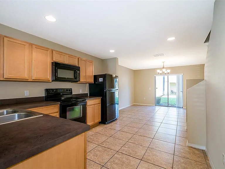 5087 Dominica Dr — Photo 8