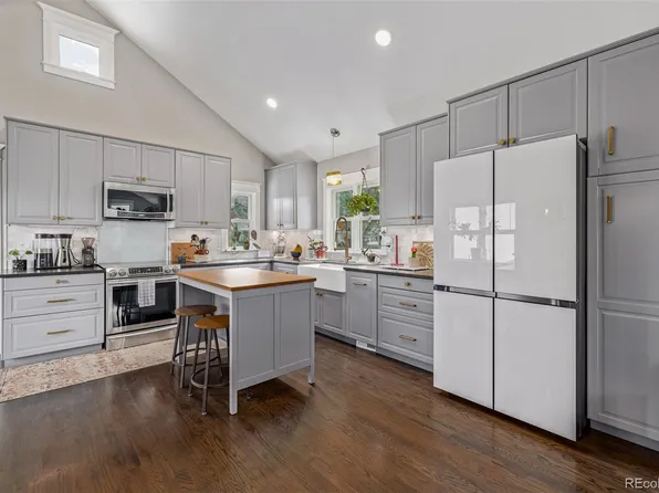 1029 Katy Ln, Longmont, CO 80504