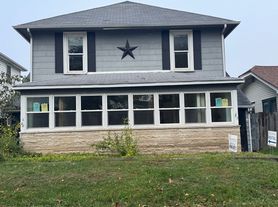 80-82 North 5th Avenue