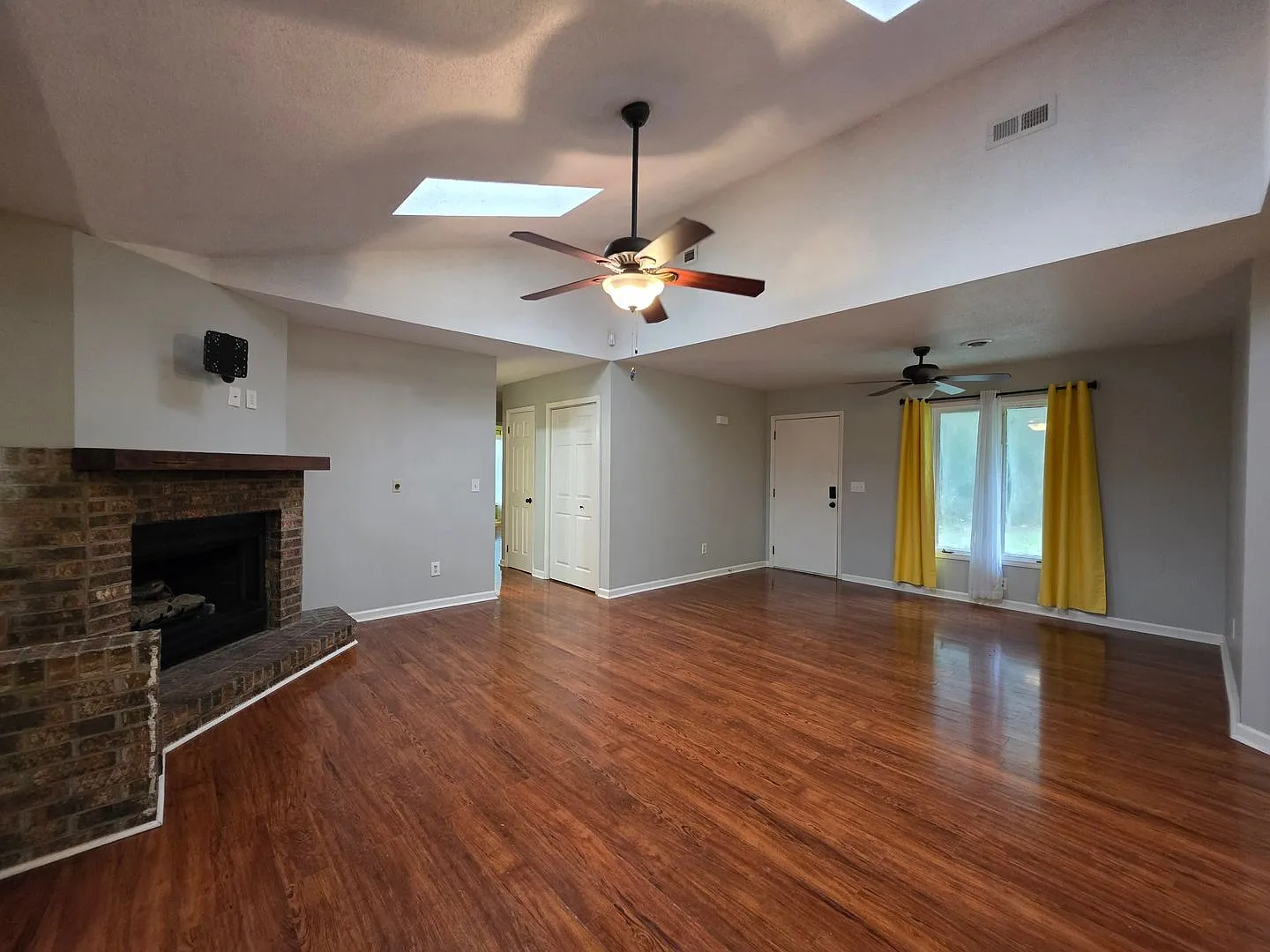 Peaceful Country Living on 1.5 Acres with Pond & Two-Car Garage — Photo 4