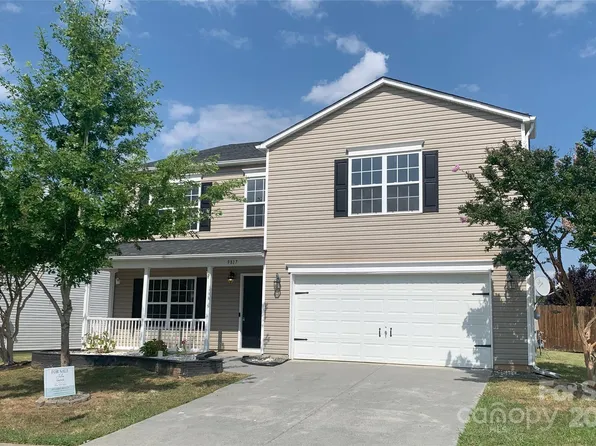 9817 Bayview Pkwy, Charlotte, NC 28216