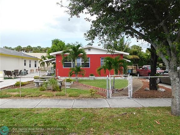 2nd image of 524 NW 21st Ter