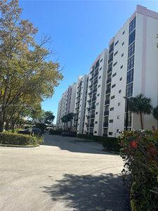 16909 N Bay Rd APT 116, Sunny Isles Beach, FL, 33160