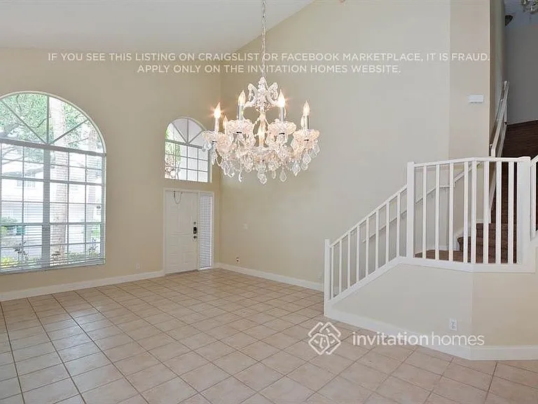 8556 NW 57th Dr — Photo 2