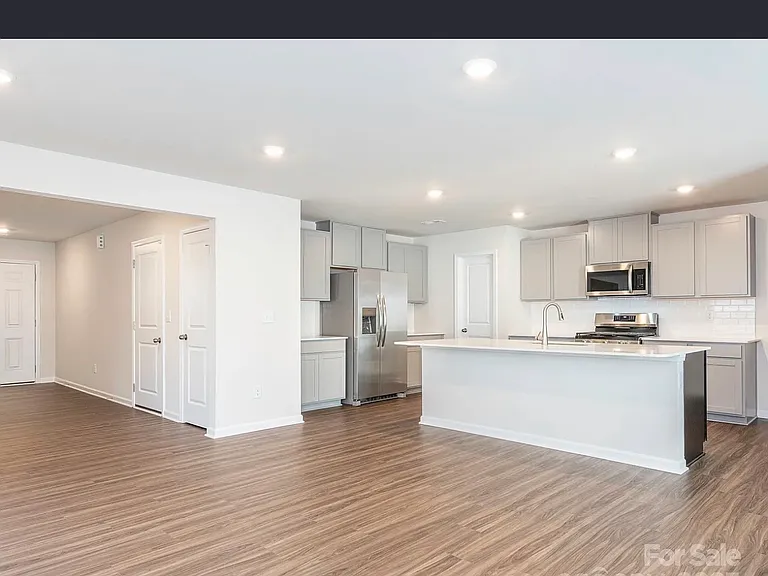 13236 Hampton Way Dr — Photo 22