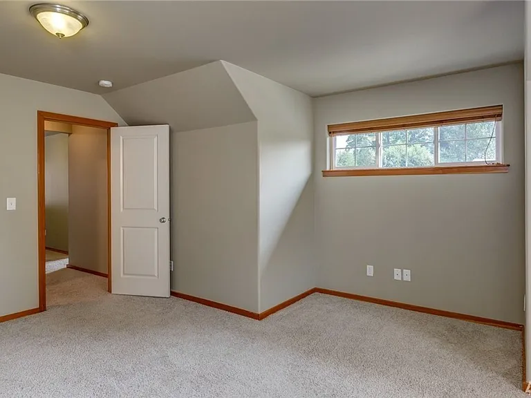 6274 Kona Ct — Photo 15