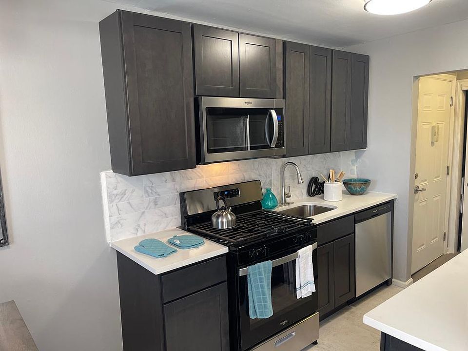 Hawthorne Living Apartment Rentals Central Islip, NY Zillow