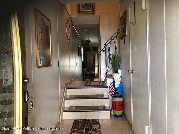 2nd image of 134 Augusta Ave