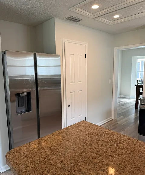 142 Hamilton Dr — Photo 15