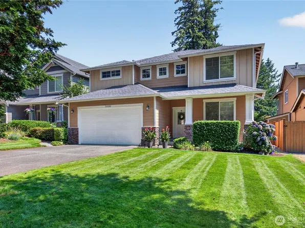 25528 Lake Wilderness Place SE, Maple Valley, WA 98038