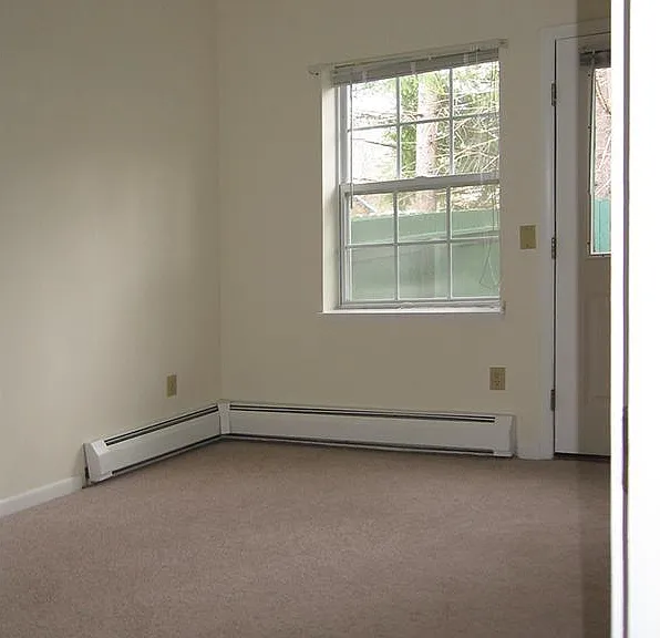 Eastgate Apartments — Photo 6