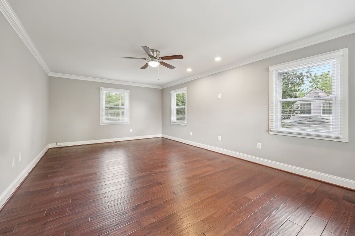 Tanbark Ln-2304-008.jpg