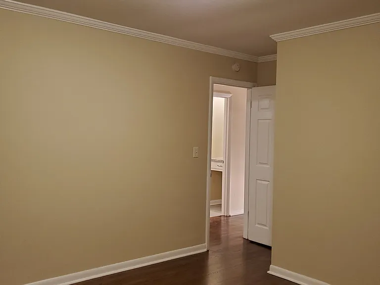 303 Pleasant Dr — Photo 15