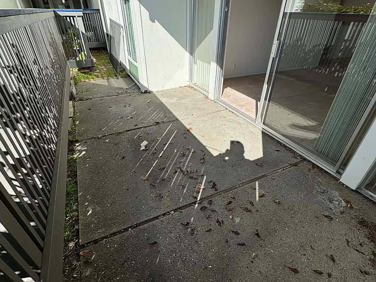 Kula Kai Apartments — Photo 27