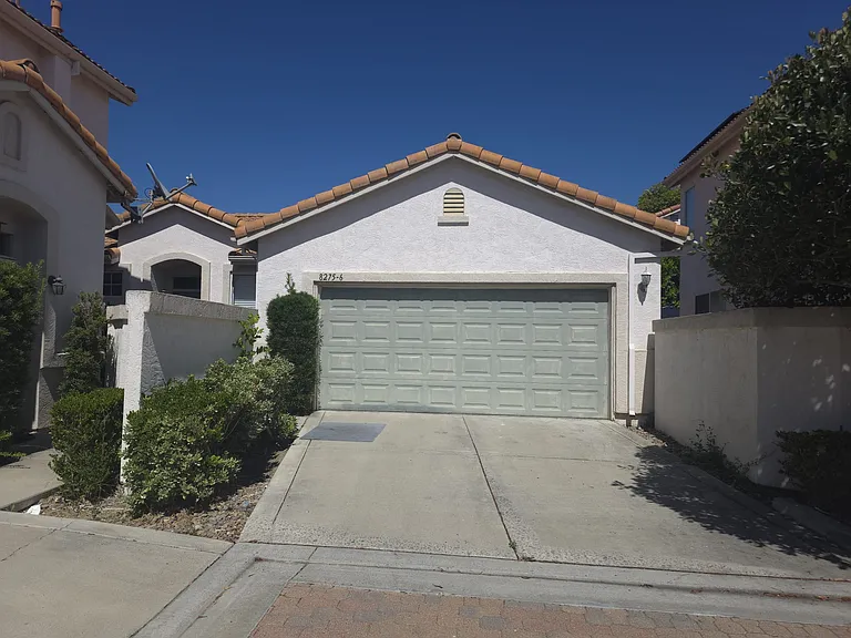 8275 Gold Coast Dr #6 — Photo 7