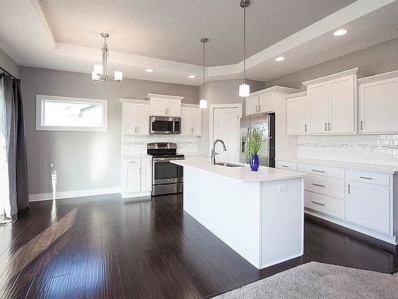 3rd image of 9783 Cedarwood Dr