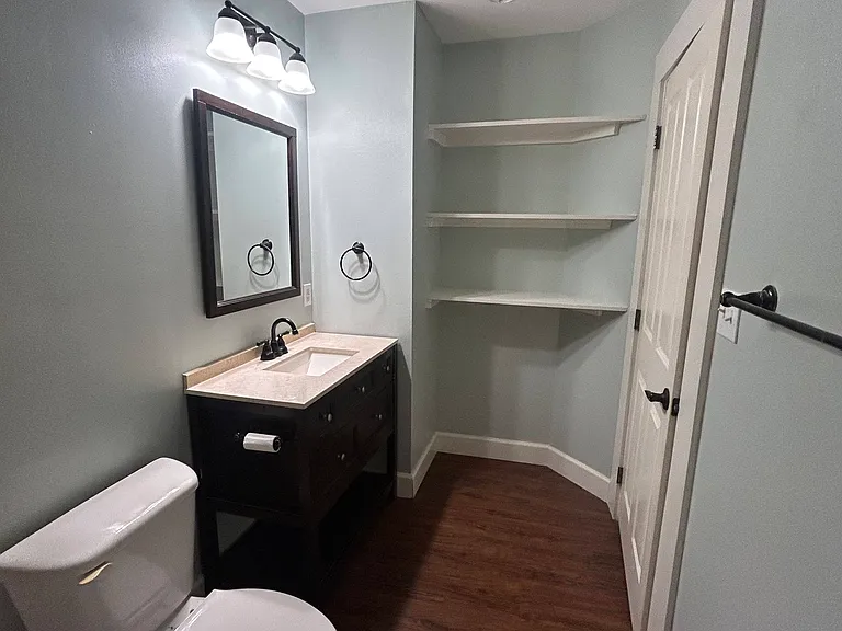 822 N Avenue G — Photo 11