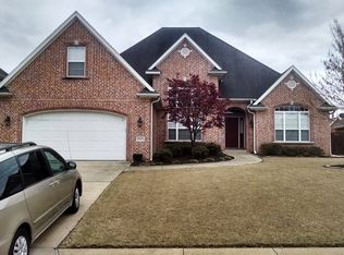 4504 W Creekview Dr, Rogers, AR 72758