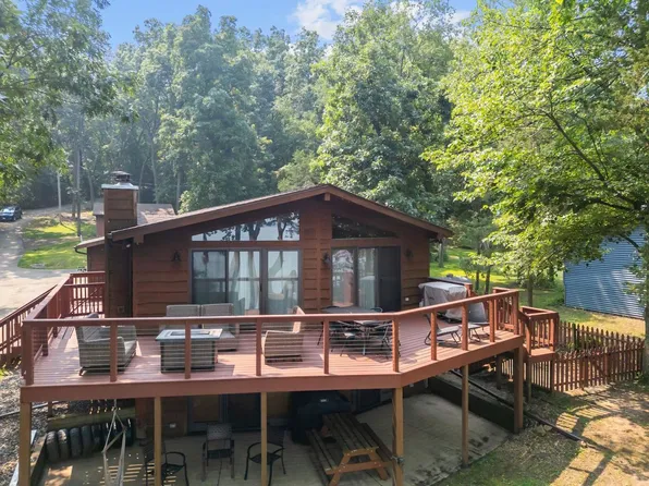 W6220 North Lakeview Drive, Markesan, WI 53946