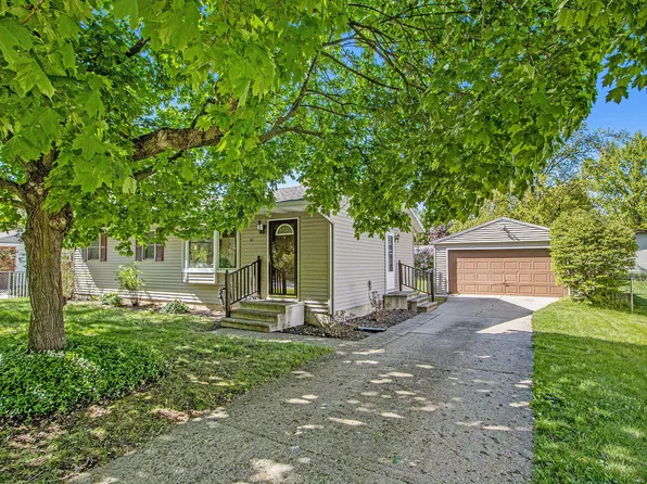 1710 Schuring Rd, Portage, MI 49024