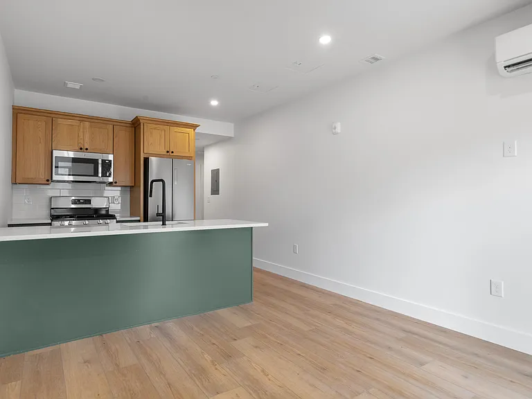 113 Ives Street — Photo 170
