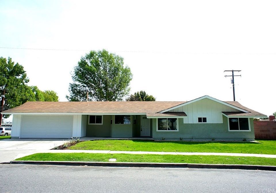 1st image of 8362 Lampson Ave