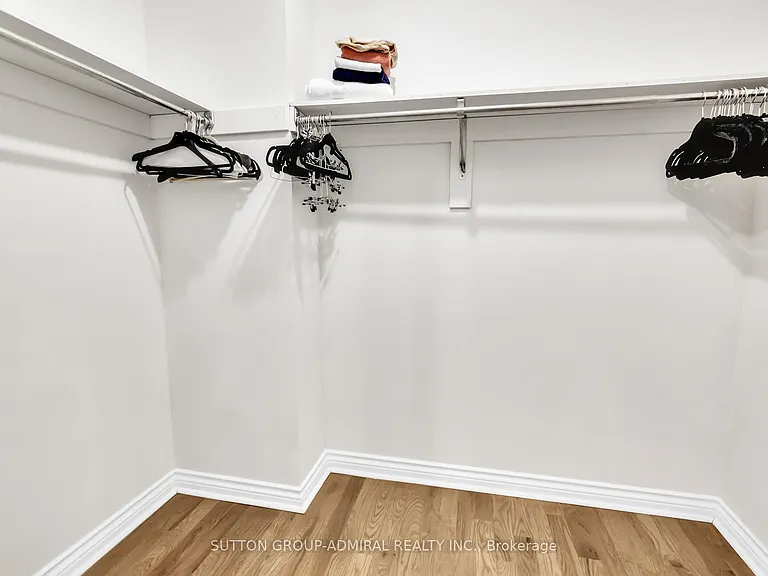 119 McCabe Cres #MAIN 2ND — Photo 11