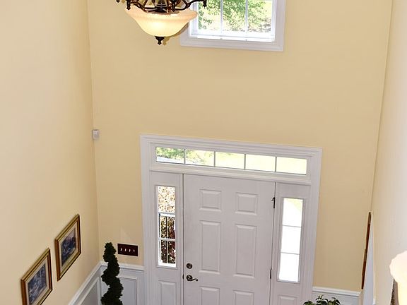 3rd image of 884 Eagles Harbor Dr