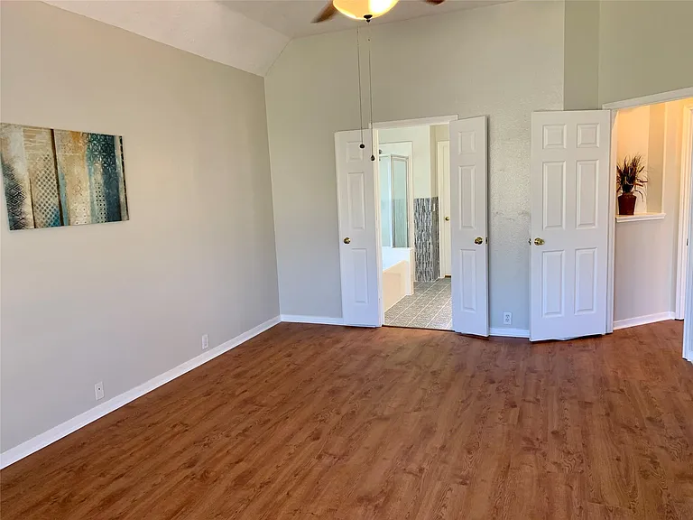 11218 Timbertree Ln — Photo 17