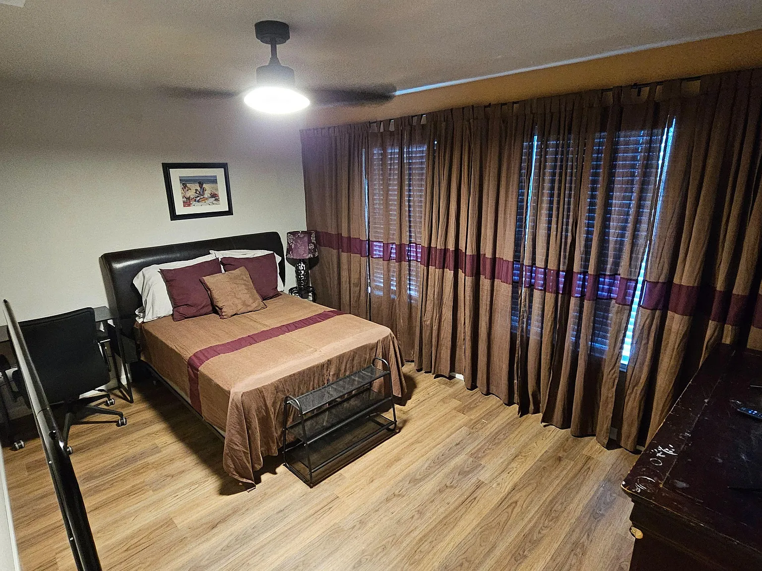 4 bed, 3.5 bath, 3480 sqft, $819 — Photo 4
