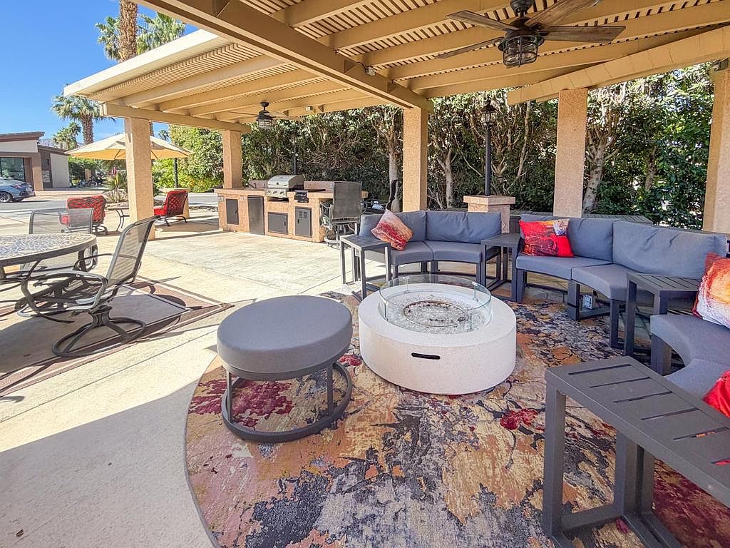 80394 Avenue 48 #110